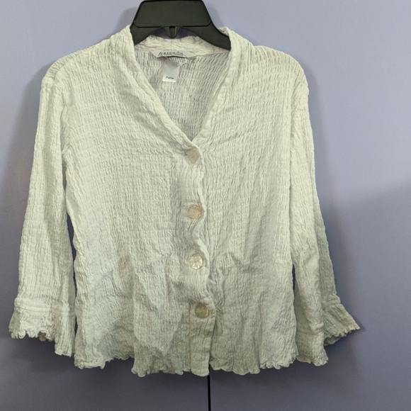 NWOT Cute white cardigan - Picture 2 of 6